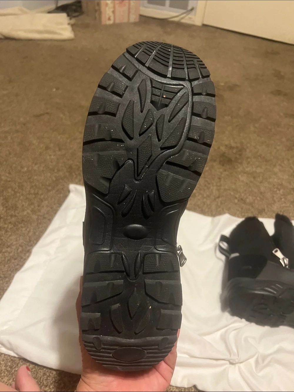 Silent Care mens black winter boots. Zip closure. Super warm. Waterproof